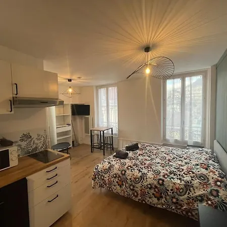De Charme Dans Le Historique Du Grand Appartement